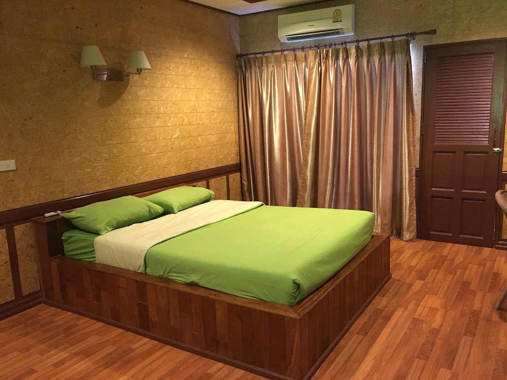 Banbor Resort 2/17