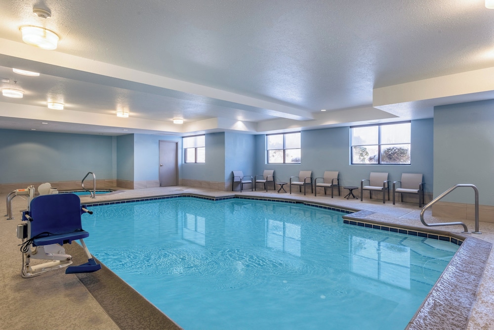 swimming pool spa