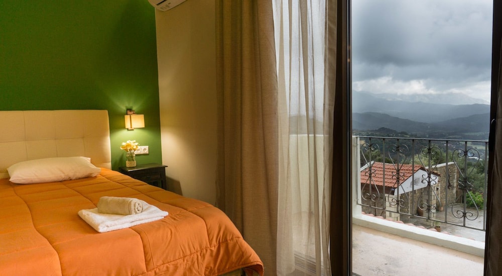 Aravanes Mountain Resort And Eco Cuisine 29/75