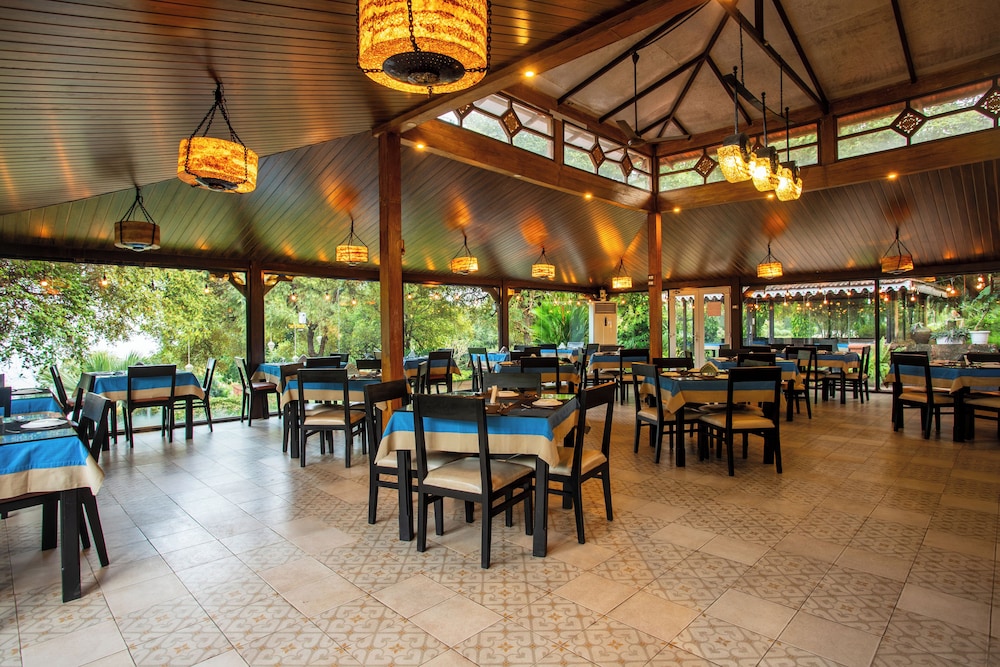 Stonewater Eco Resort 33/50
