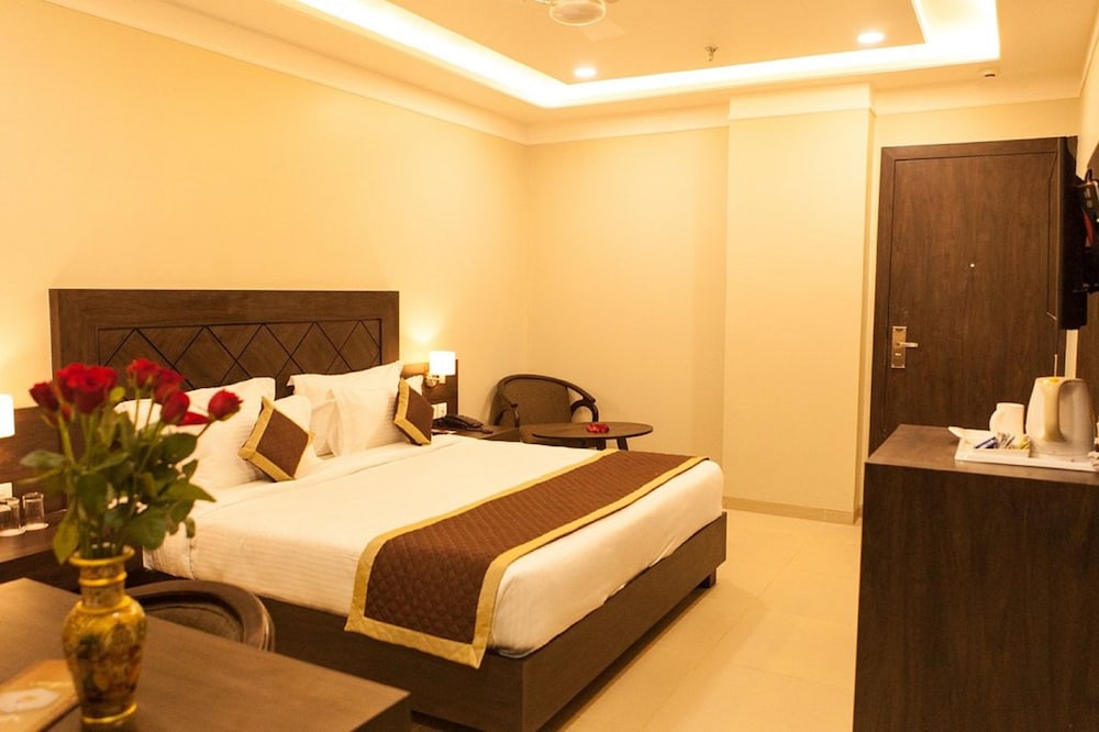 Hotel Rg Inn 14/35