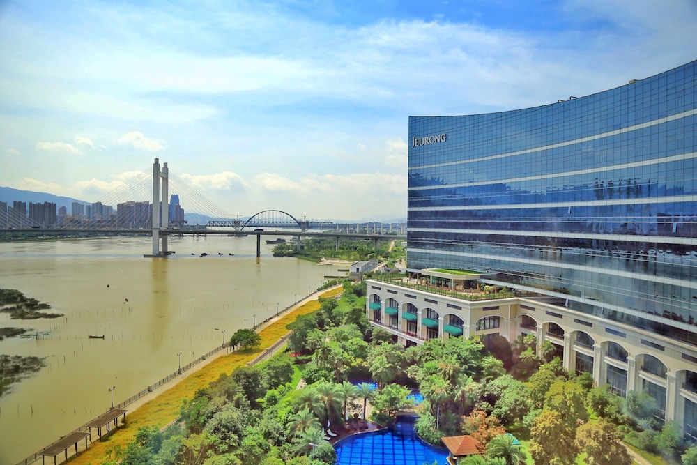Fuzhou Jeurong Hotel 67/72