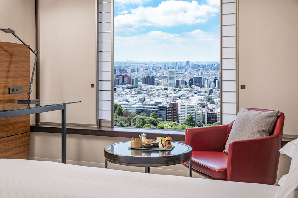 Hilton Tokyo 43/78