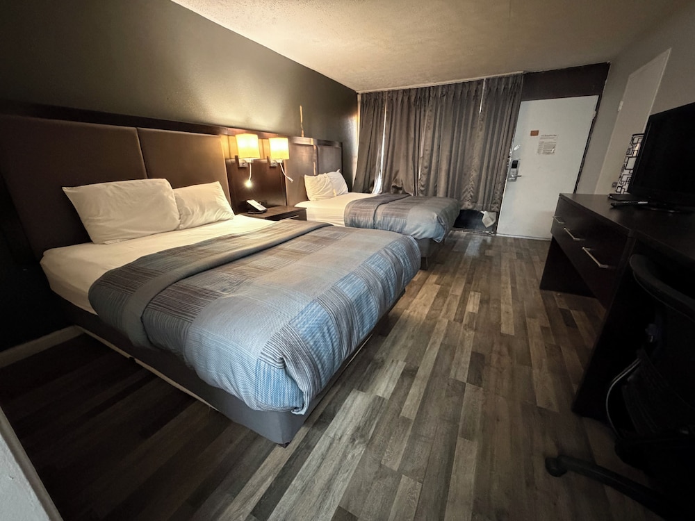 Standard, 2 Queen Beds