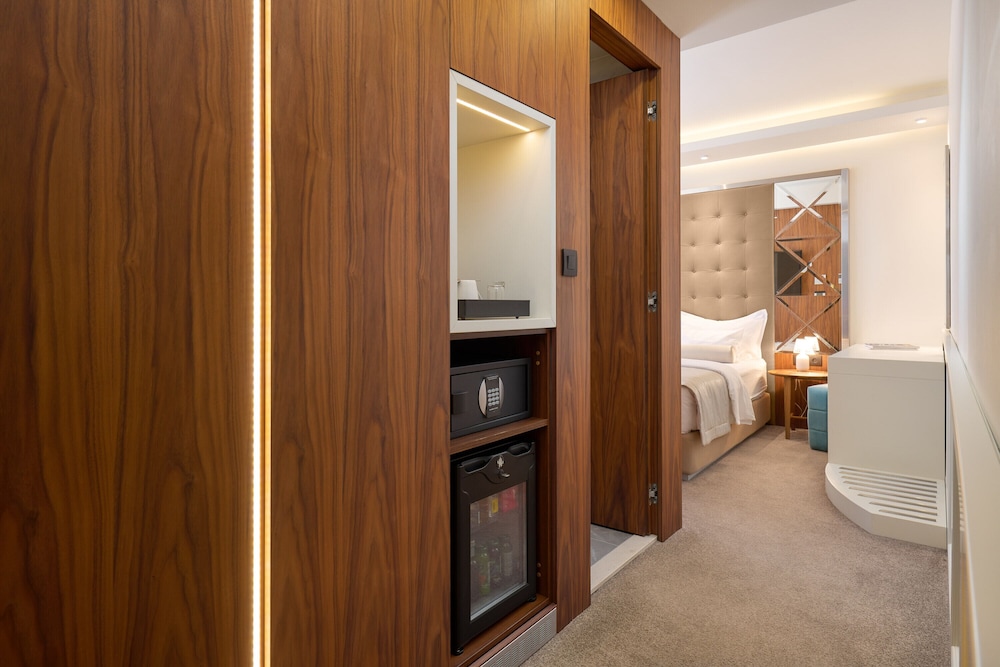 Time Boutique Hotel 49/49