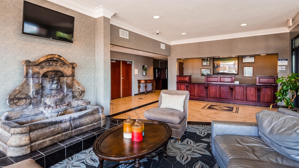 Best Western Plus Two Rivers Hotel & Suites 26/35