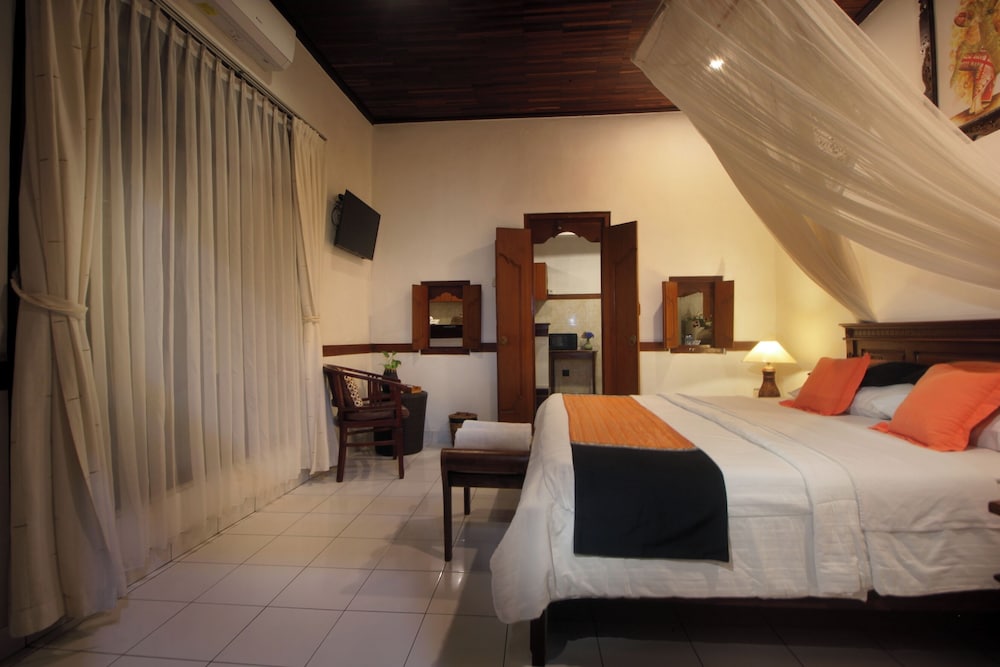 Hotel Jati And Home Stay 29/71
