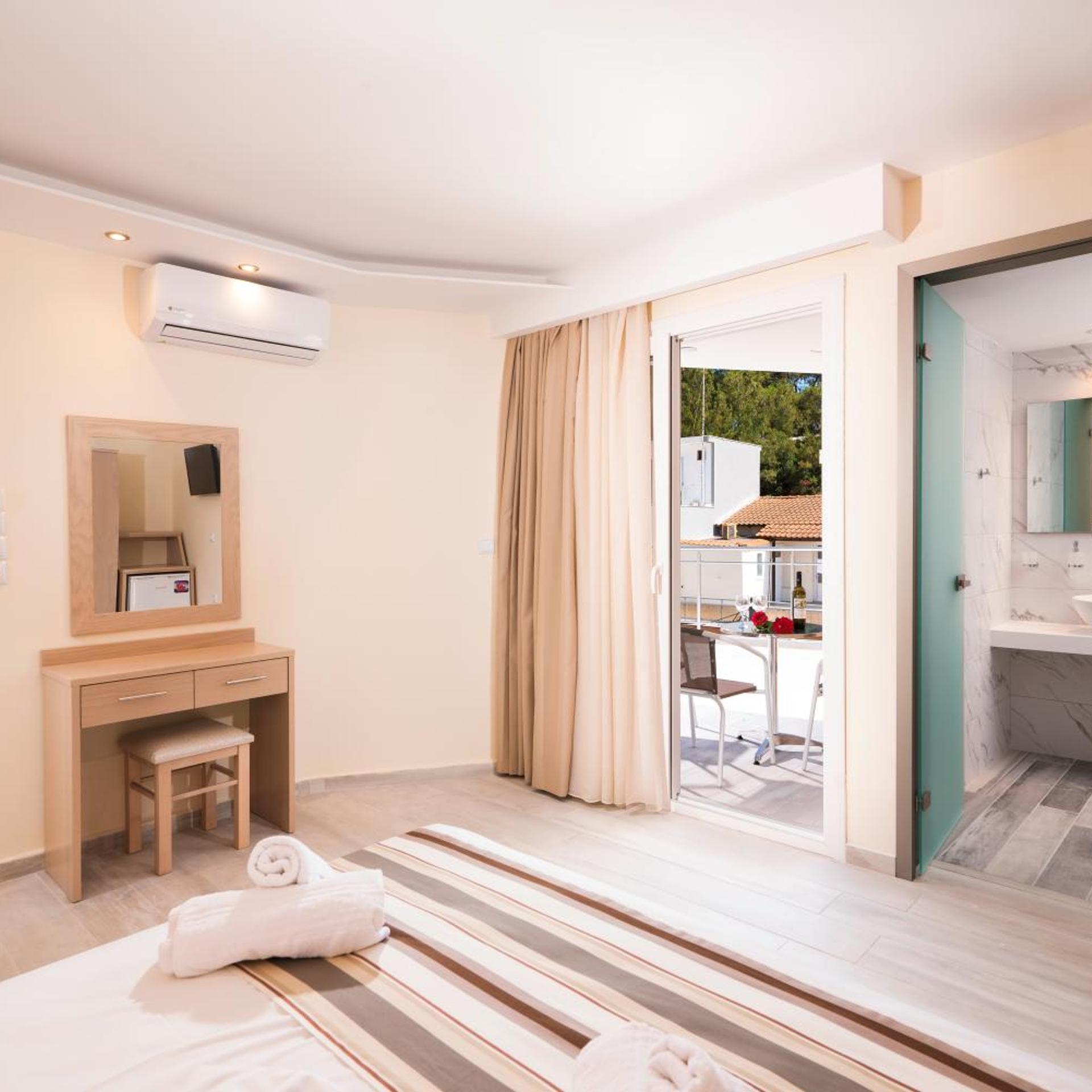Star Bay Luxury 16/33