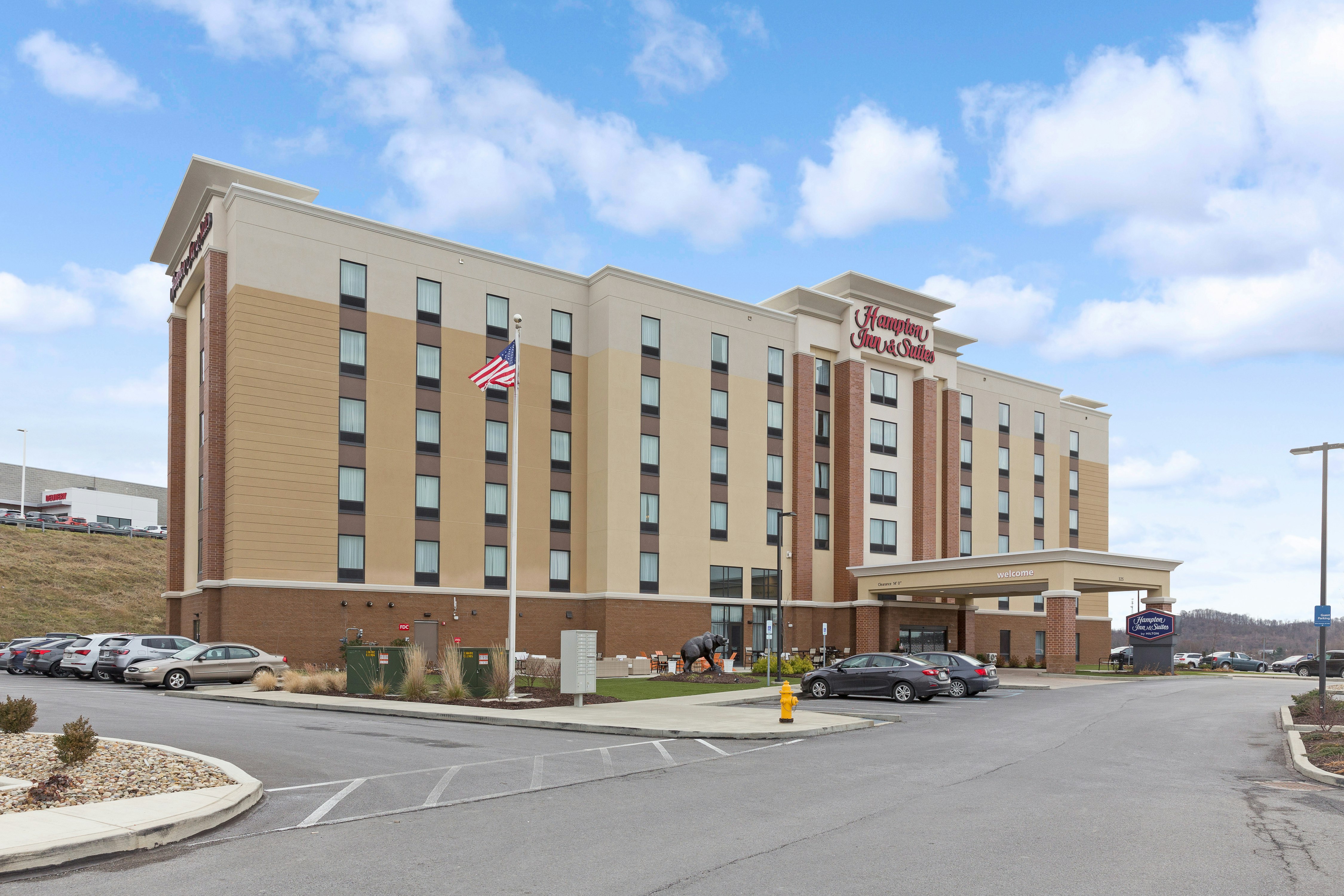 Hampton Inn & Suites Morgantown / University Town Centre 1/22