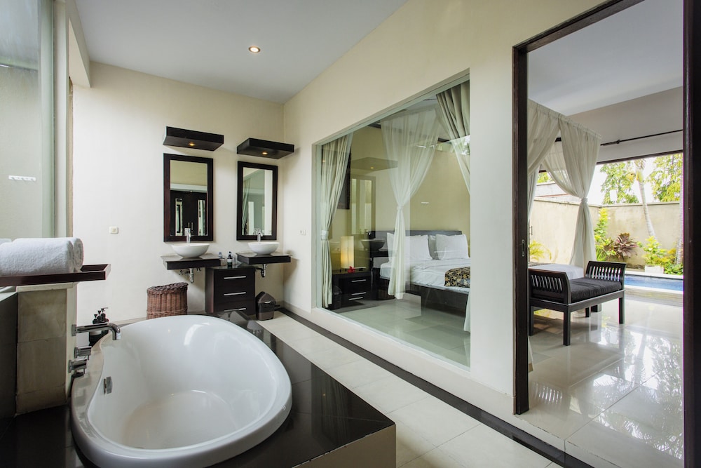 The Bidadari Luxury Villas Spa 75/75