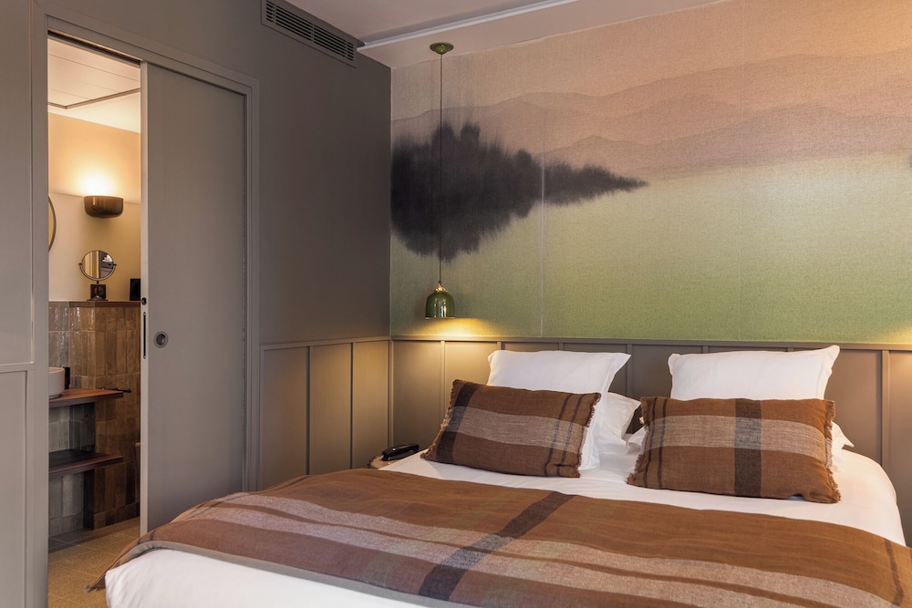 Room, Double Bed, Courtyard View