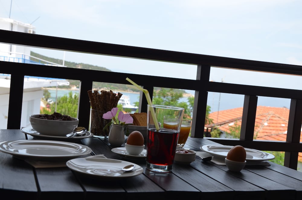 Helianthus Guesthouse 35/50