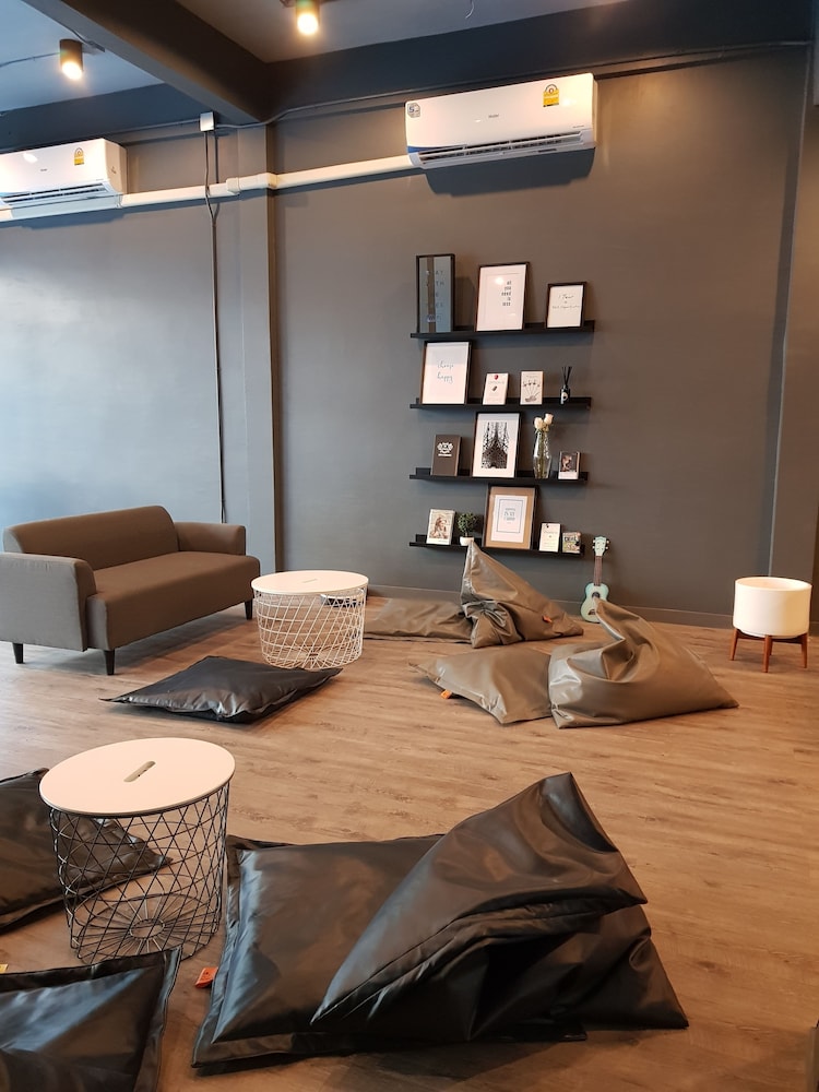 The Cocoon Hostel 42/49