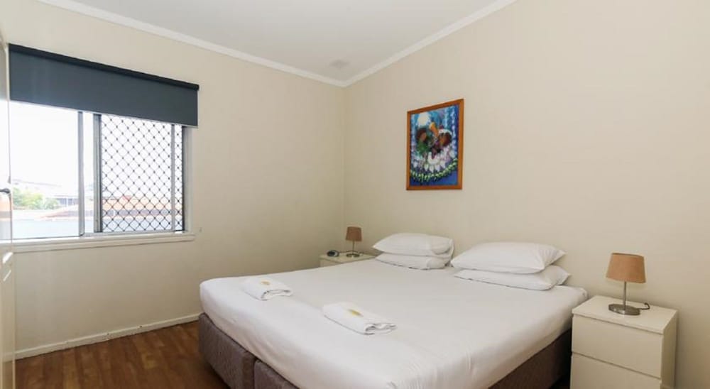 2 BEDROOMS, BASIC, APARTMENT