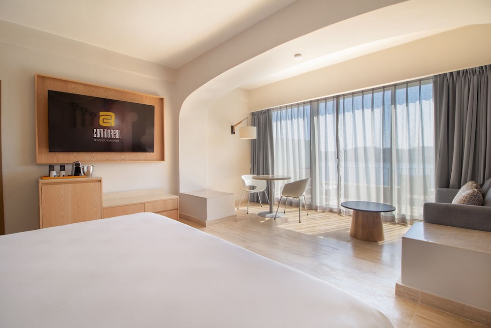 Camino Real Club, King Bed