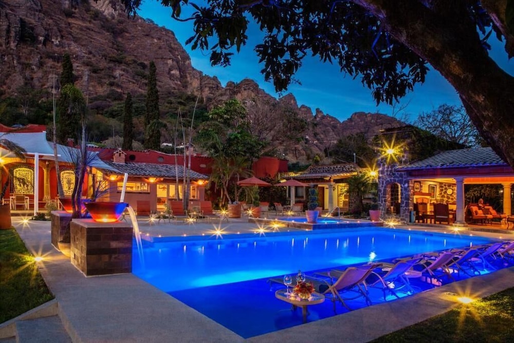 La Buena Vibra Wellness Resort and Spa 30/50