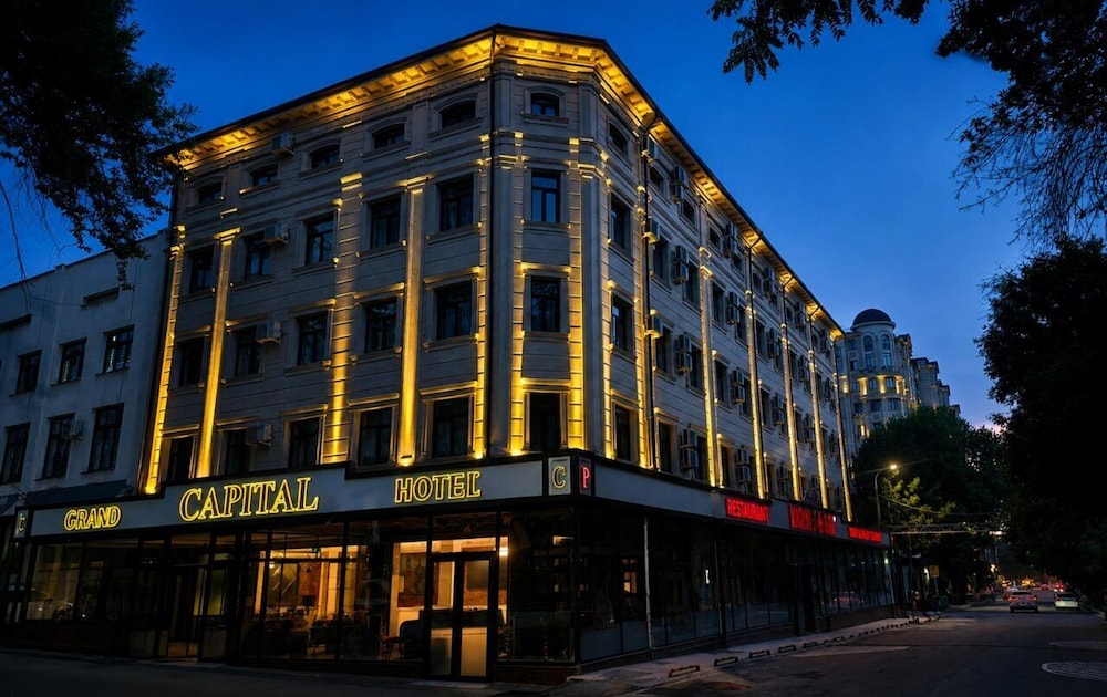 Grand Capital Hotel 3/50