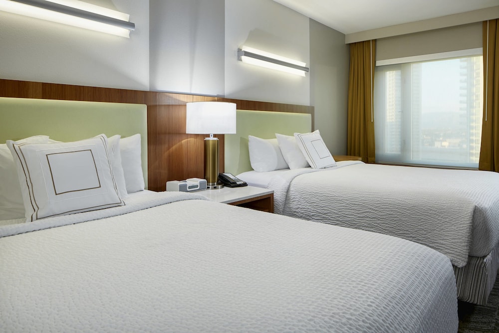 Springhill Suites Las Vegas Convention Center 8/55