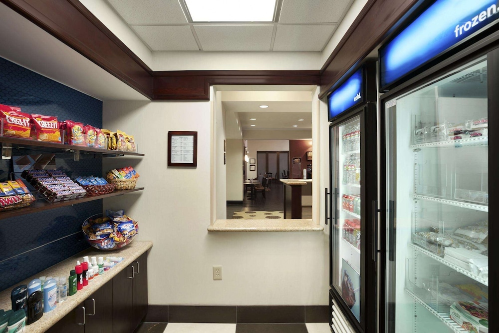 Hampton Inn Suites Conroe I 45 North 22/36