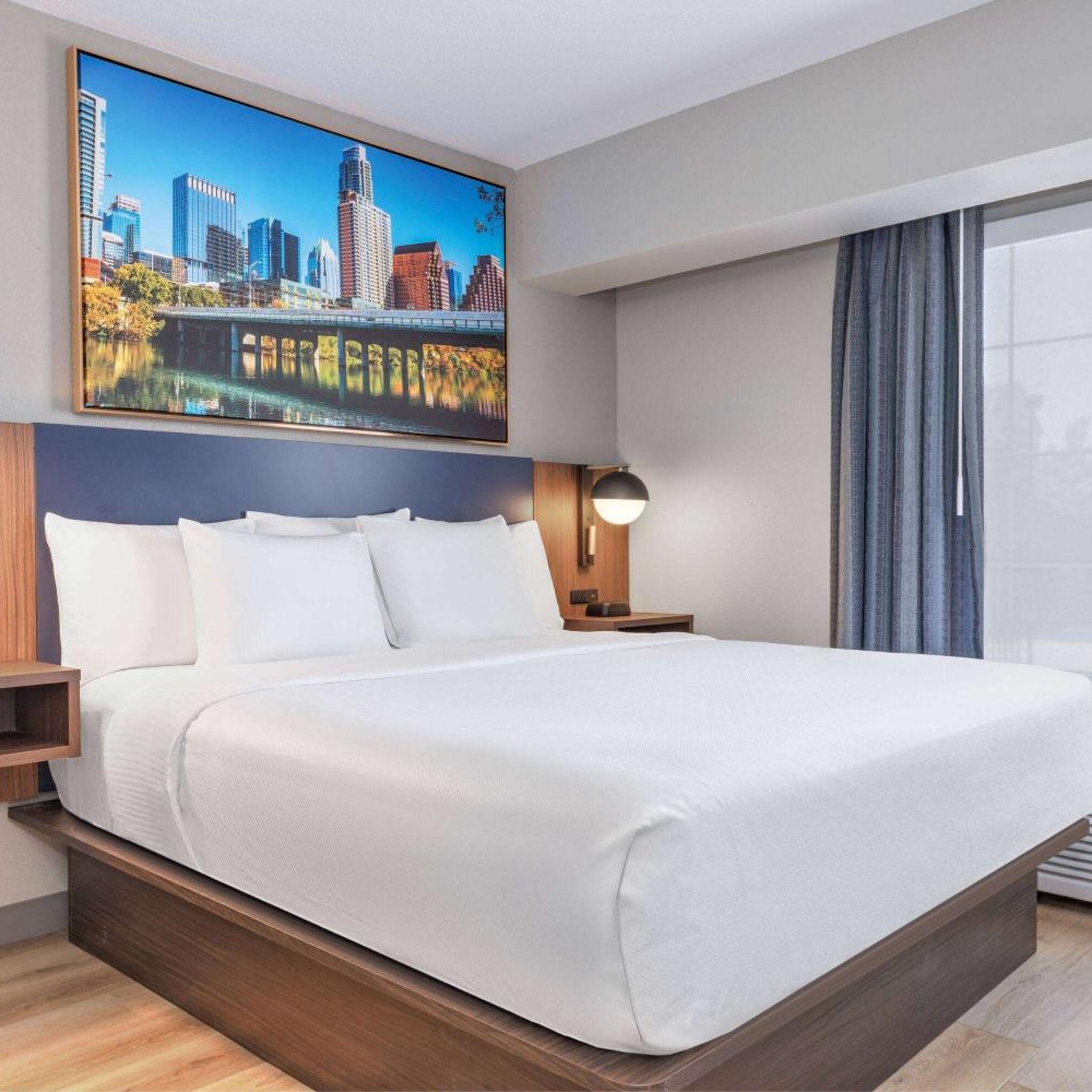Room, King Bed, Bathtub, Accessible