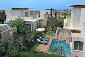 E Hotel Spa Resort 7/61