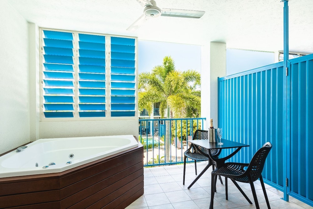 Silkari Lagoons Port Douglas 66/67