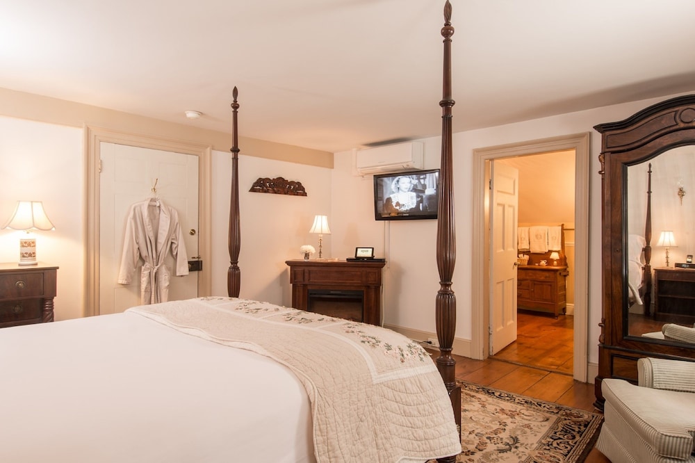 Caldwell House Bed &amp; Breakfast 7/50