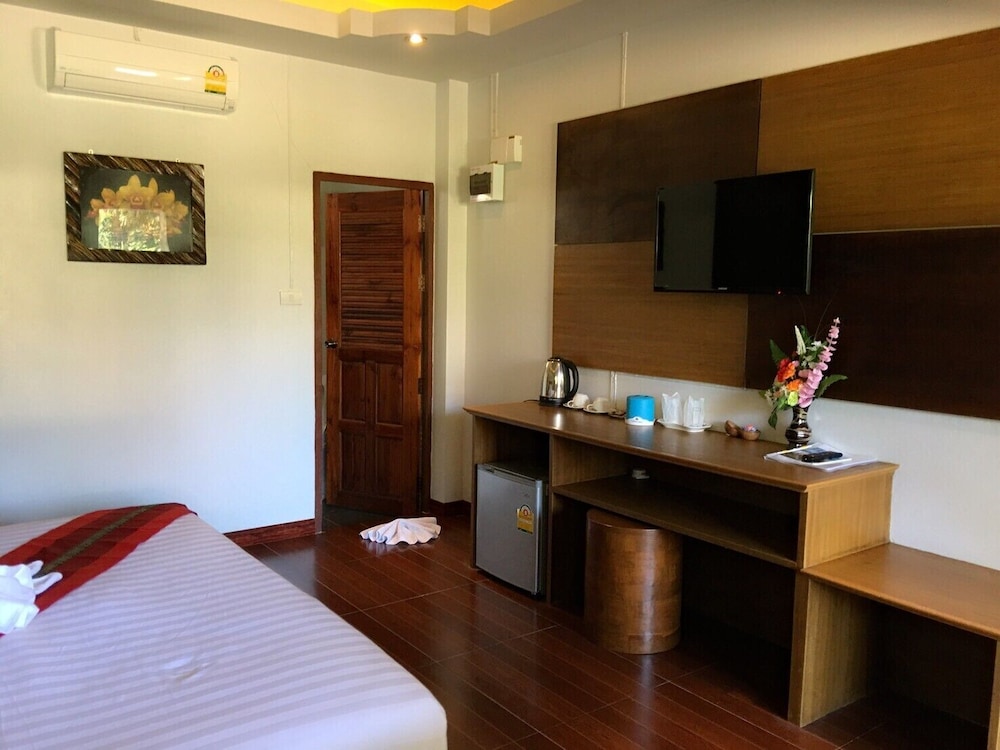 Hug Pua Hotel 20/37
