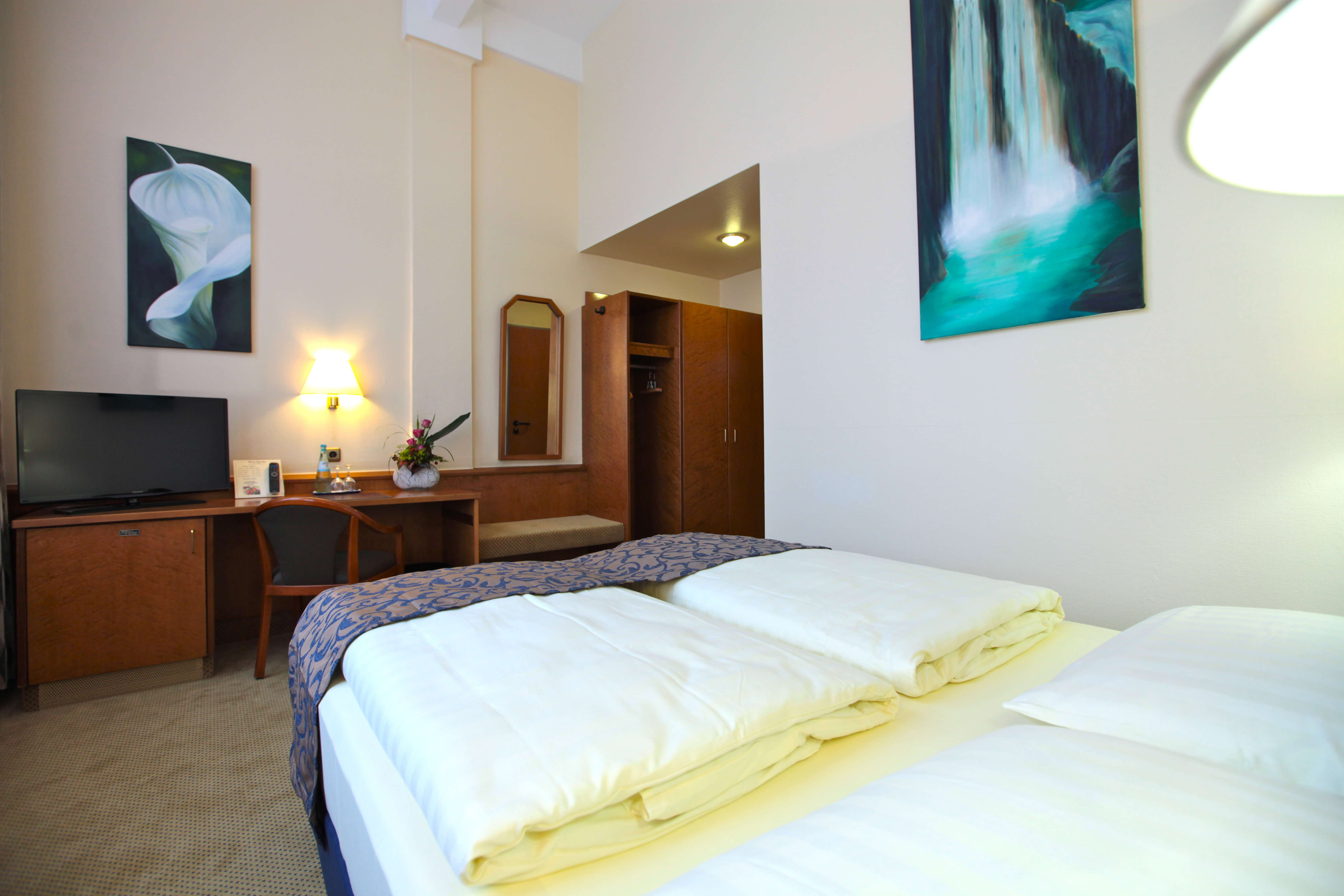 Viktoria Hotel Cologne 11/22