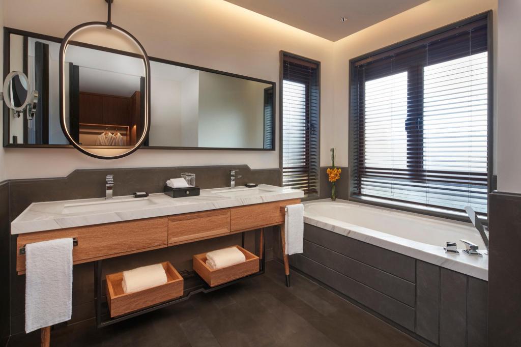 Courtyard, Suite, Twin Beds, Ocean View، Grand Hyatt Shenzhou Peninsula 3/3