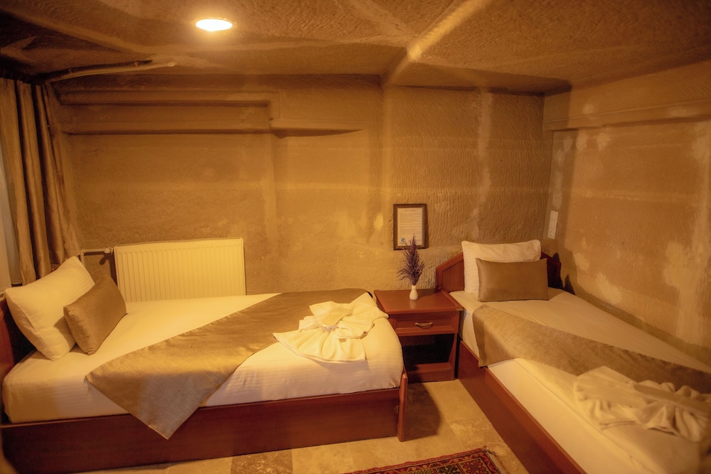 Guven Cave Hotel 8/45