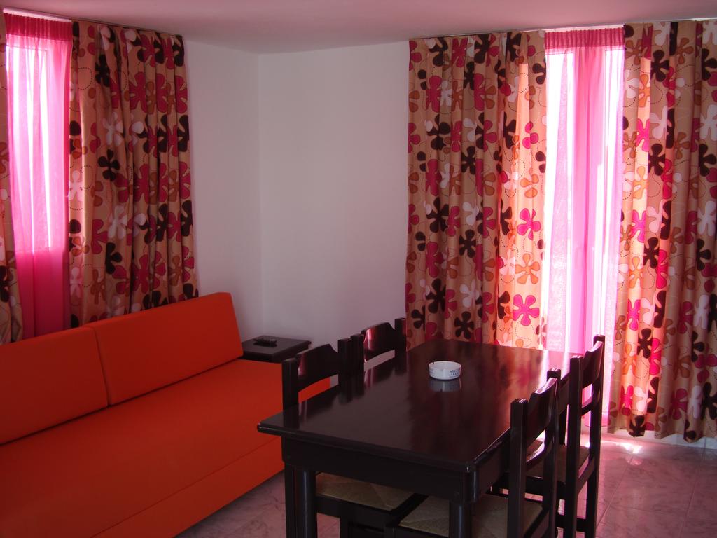 Elena Studios & Suites 11/17