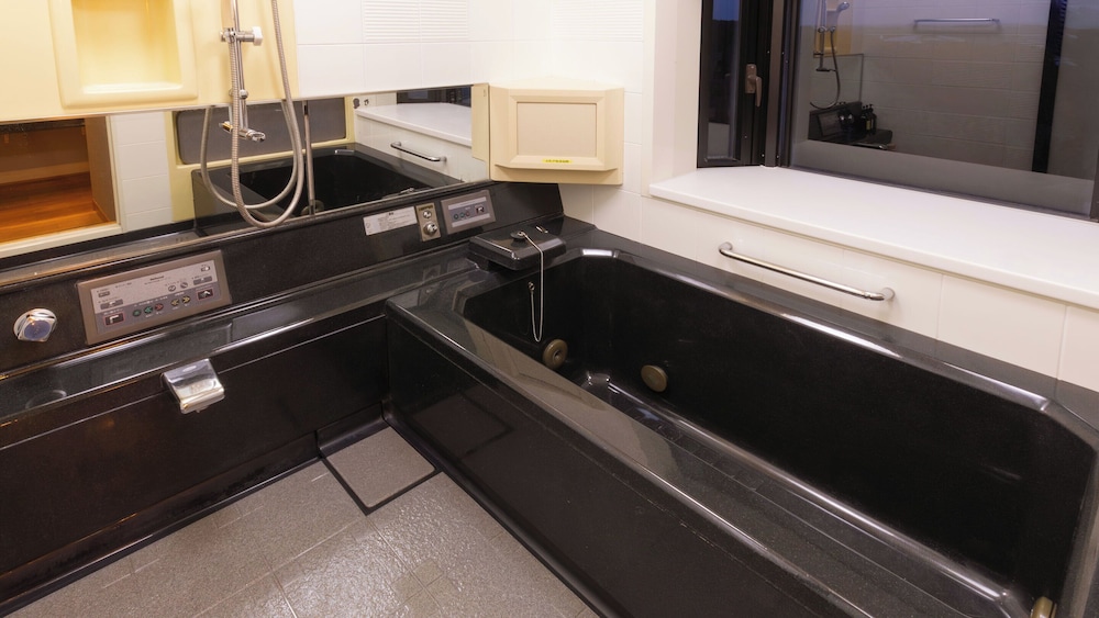 Western, Junior Suite, Twin Beds, Outdoor Bath، Ooedo Onsen Monogatari Shima Saichoraku 4/5