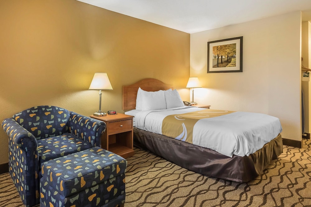 Quality Inn Charleston - Sikeston 15/36