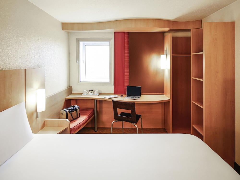 Ibis London Heathrow Airport 27/61