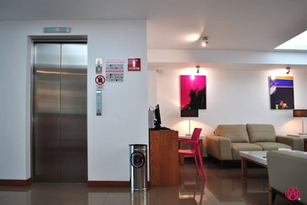 Hotel Y Tu 25/28