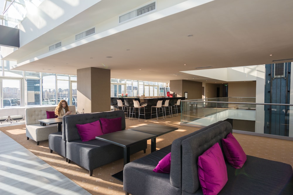 Ramada by Wyndham Constanta 33/51
