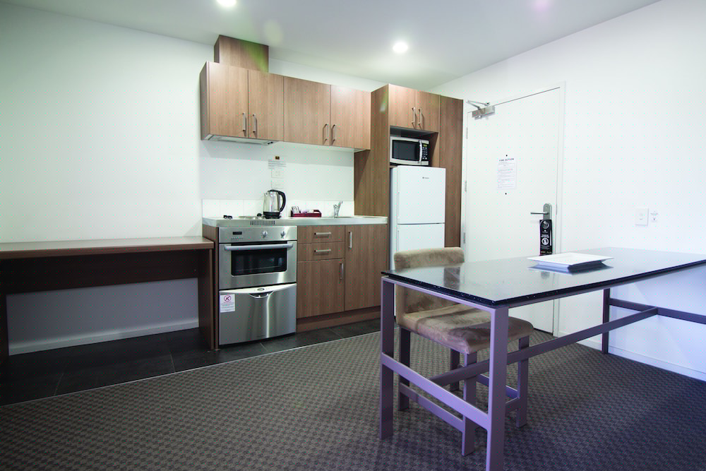 Nesuto St Martins Apartment Hotel 37/41