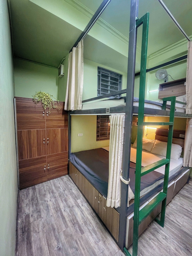 Hanoi Quarter Life Hostel 1/46