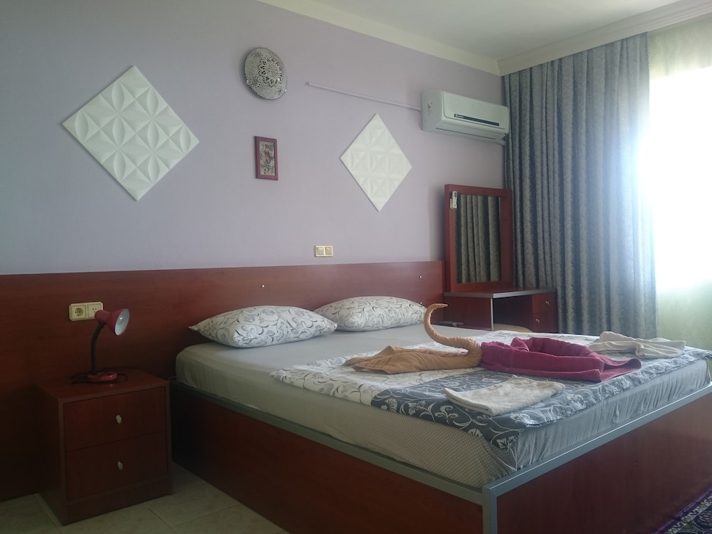 Hotel Grun 11/50