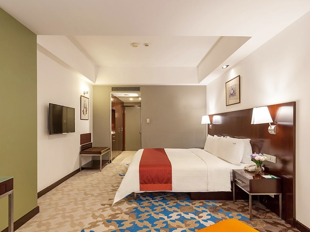 Holiday Inn Vista 30/59