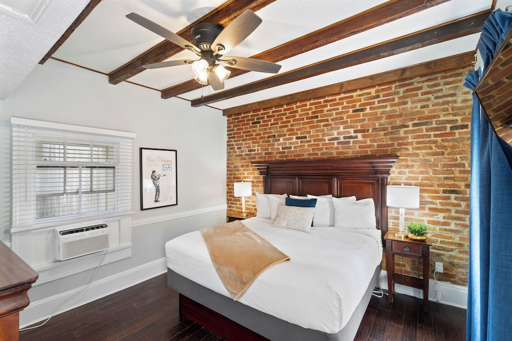 غرفة كلاسيكية بسرير كينج، Hotel St Pierre French Quarter 6/10