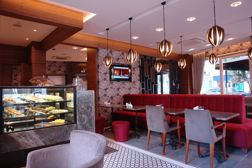 Hotel Le Mirage 62/69