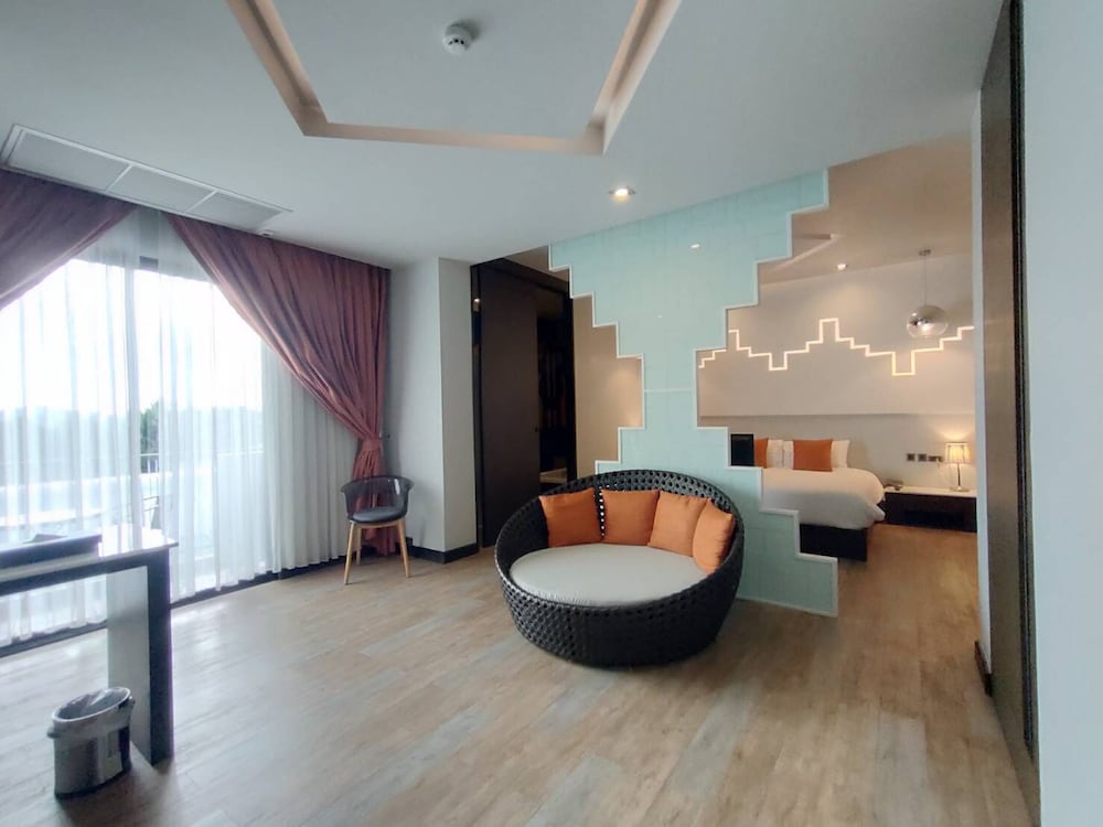 Sorin Boutique Hotel 46/66
