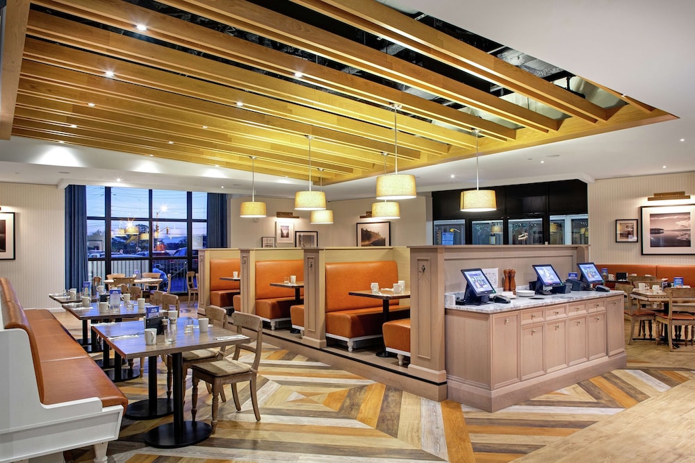 Doubletree by Hilton Toronto Airport 36/47