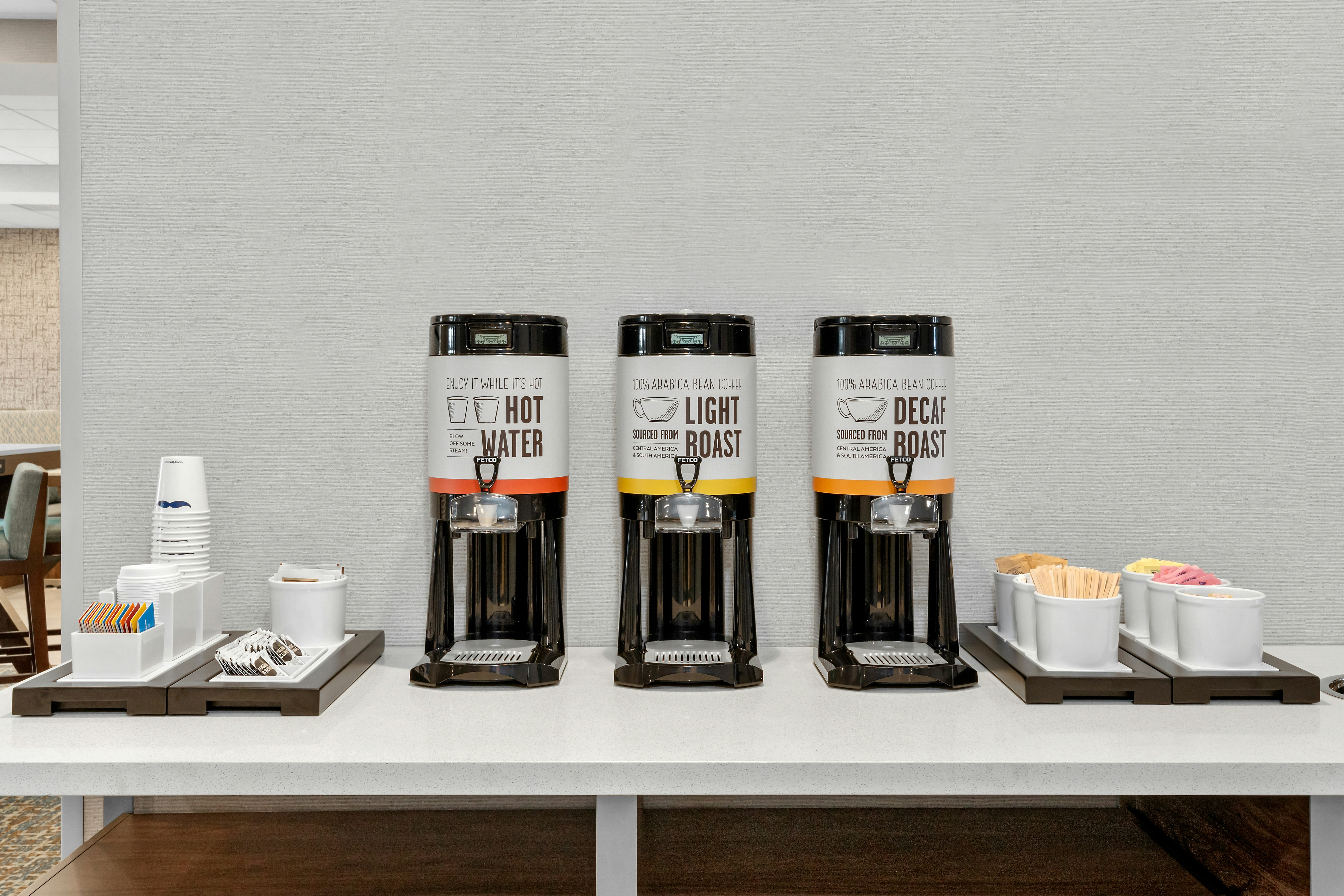 Hampton Inn & Suites by Hilton Toronto Downtown 12/18