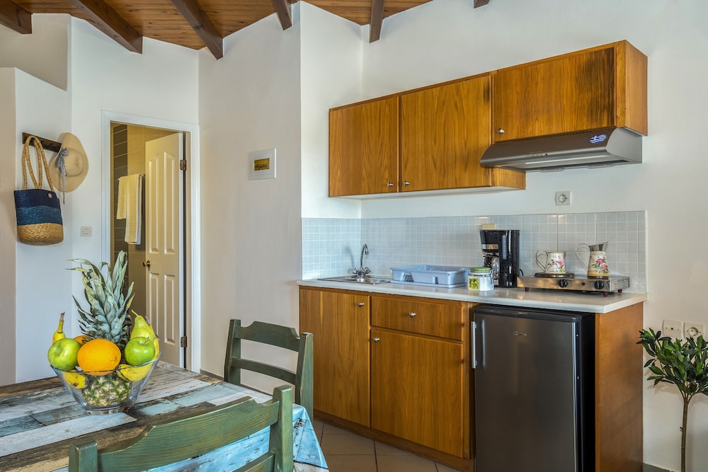 THEOS VILLAGE 7/50