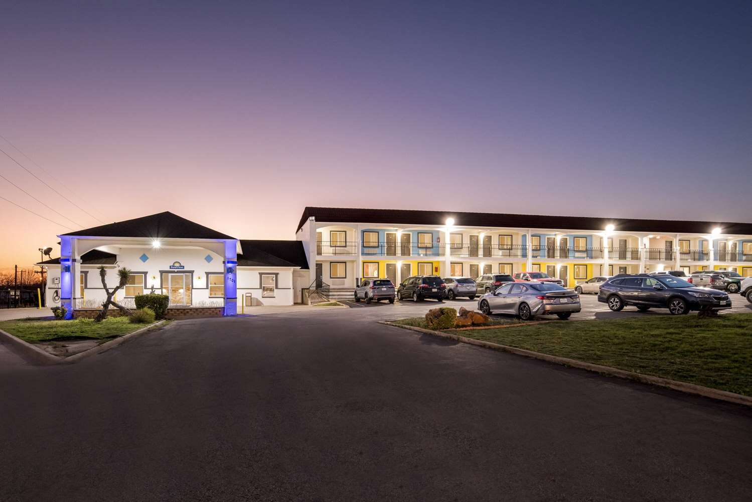 Days Inn by Wyndham Gainesville 4/49