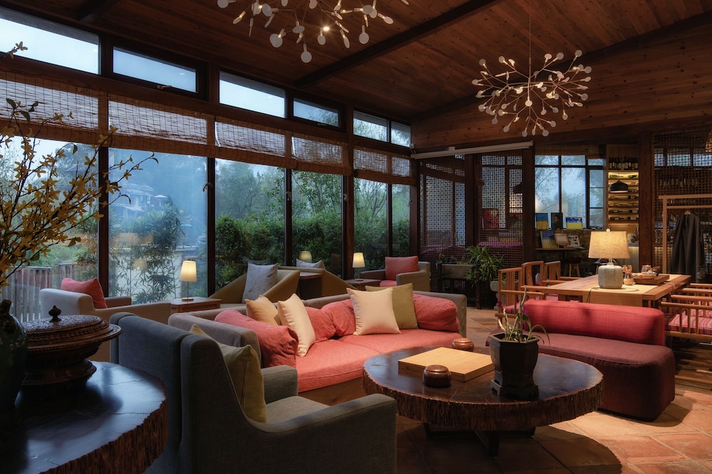 The Apsara Lodge 44/75