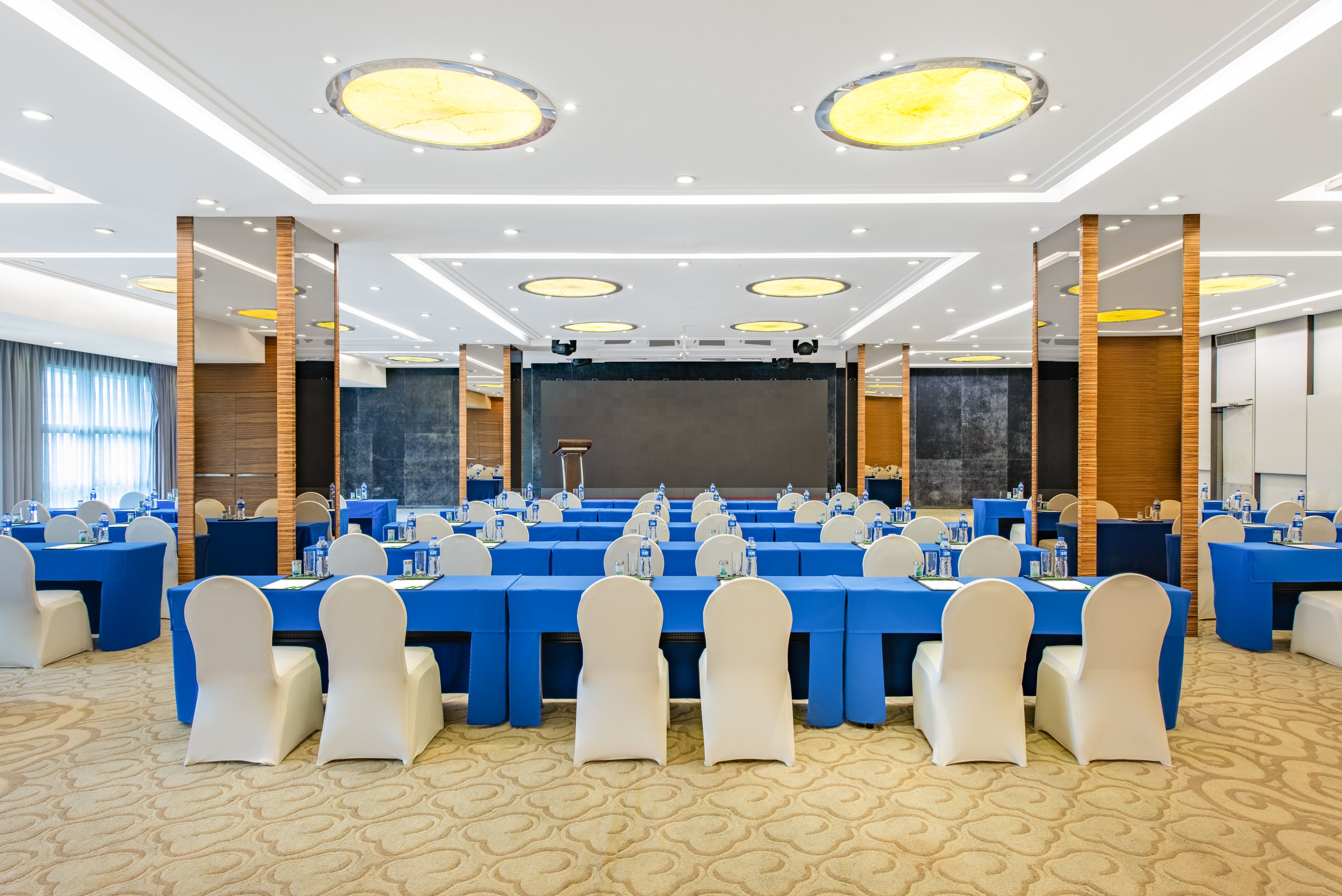 HOLIDAY INN BEIJING DESHENGMEN 41/50